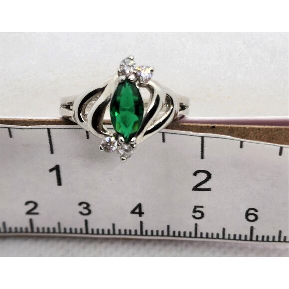 RINGS-DIAMOND CANDLE RINGS-Different Colors-Silver Tone-Lot of 3 All Size 7 - Picture 9 of 16